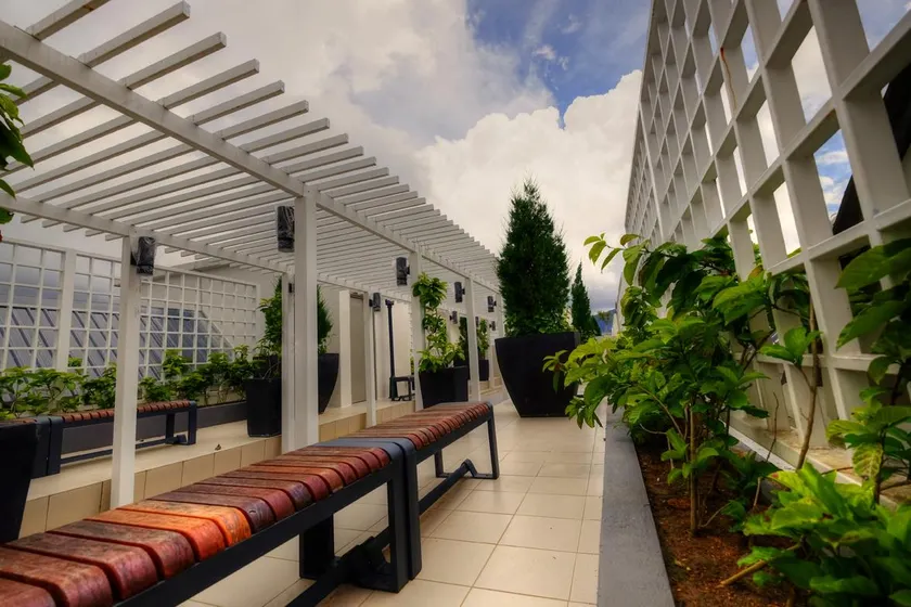 Play Residence at Golden Hills - Image 1