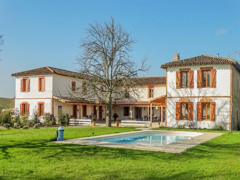 Modern mansion in Tarn with pool, impressive location - Image 1