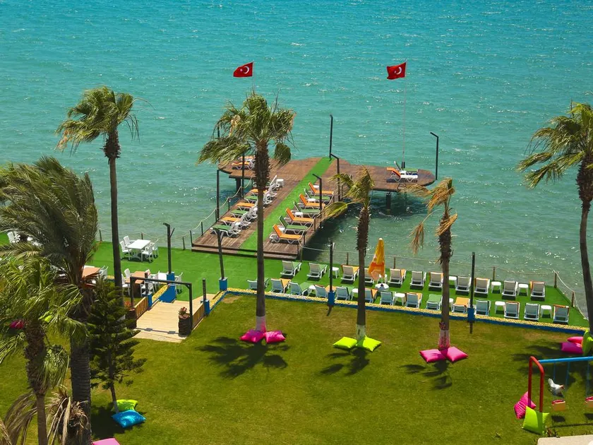 Nagidos Hotel - Image 1