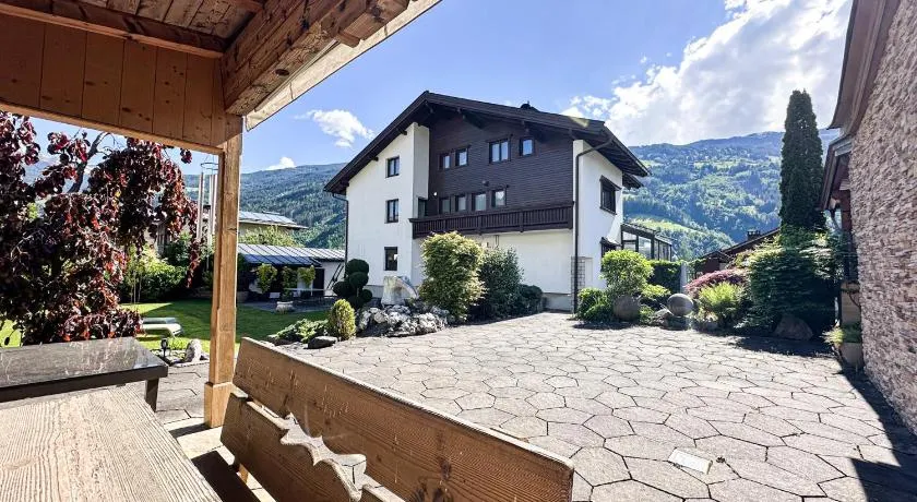 Zillertal Center Apartment Villa - Image 1