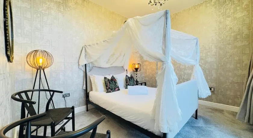 Romantic Penthouse - Image 1