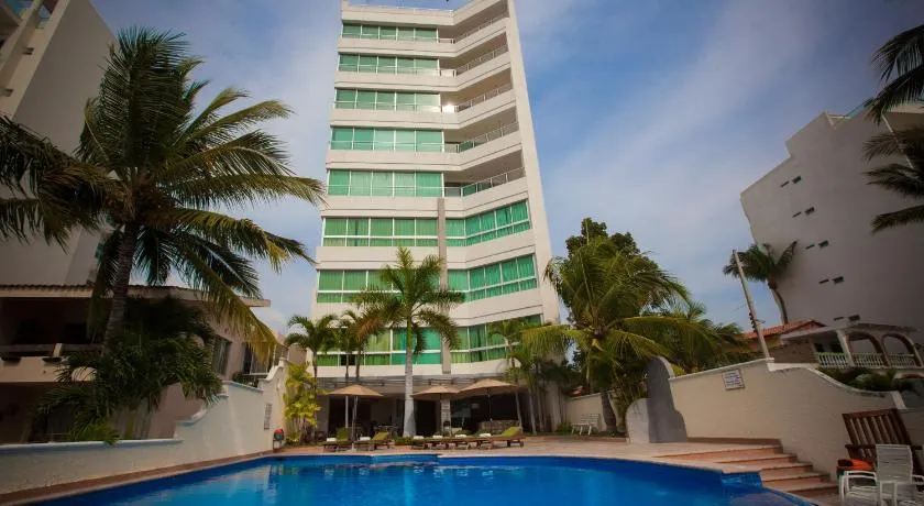 Banderas Suites - Image 1