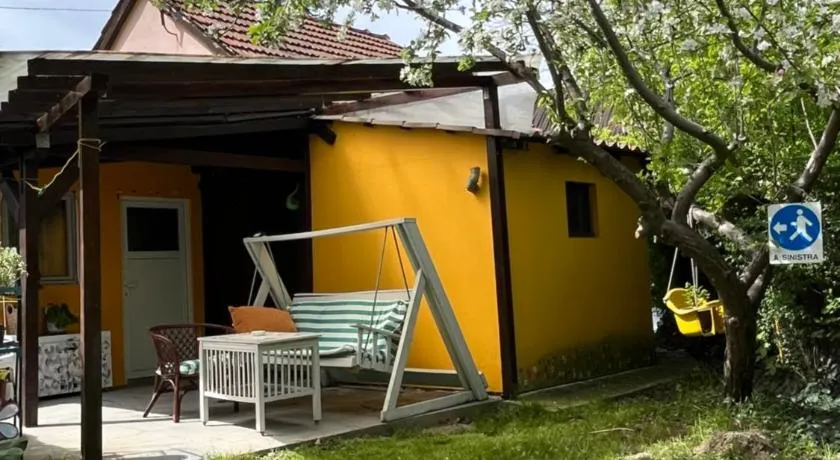 Charming Vacation House - Image 1
