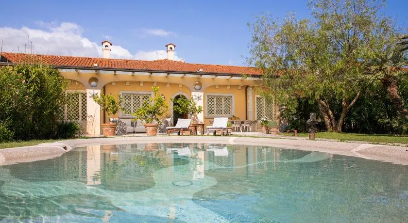Luxury Marble House - Image 1