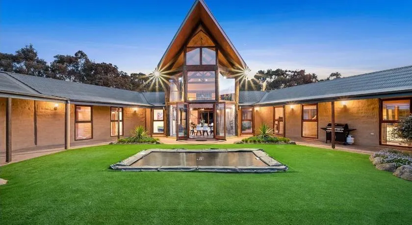 Moon light Retreat - Image 1