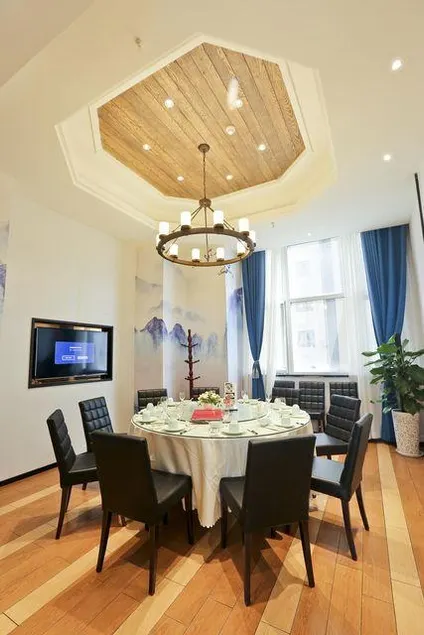 Vienna International Hotel Xi'an Hancheng Lake - Image 1