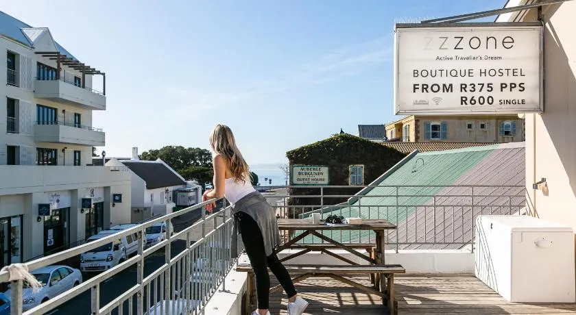 Zzzone Boutique Hostel - Image 1