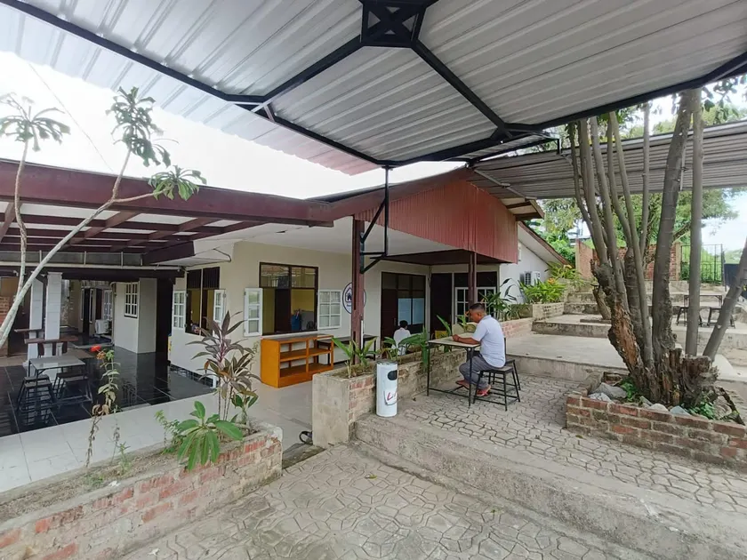 Agung Homestay And Foodie - Image 1