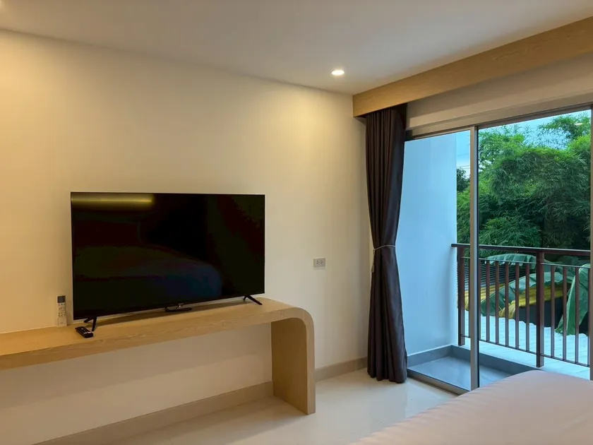 Luna Residence - Image 1