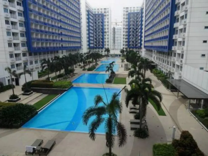 Chin's Place Sea Residences MOA - Image 1