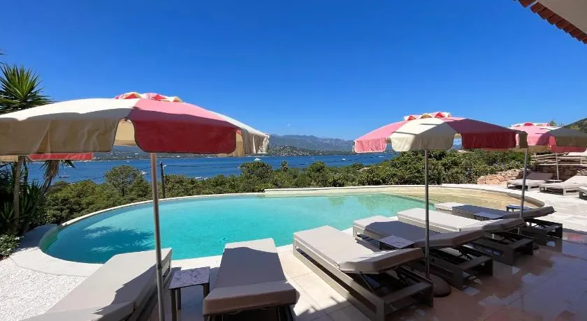 Hotel Riva Beach - Image 1
