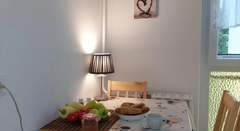 Ildi's Apartment - Image 1