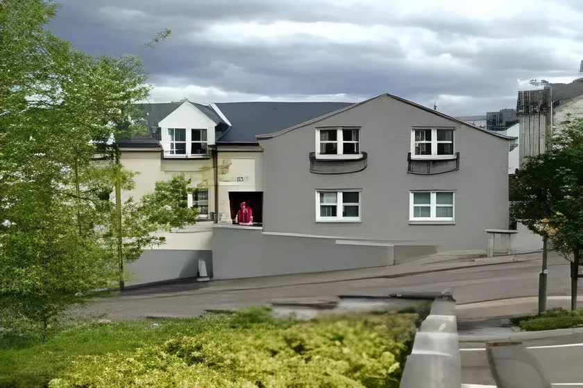 Bank Street Lodge - Image 1