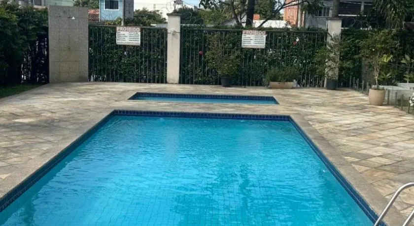Apto c piscina e WiFi no coração de Colina de Laranjeiras - Image 1