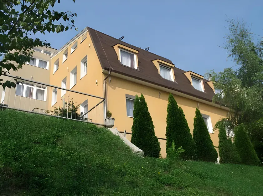 Pension Zlata Noha - Image 1