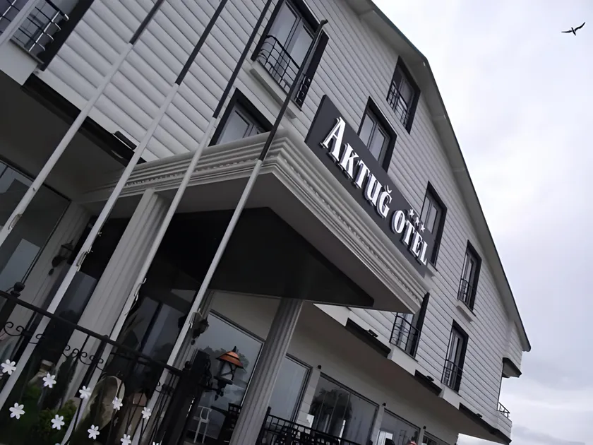 Aktug Elegance Hotel - Image 1