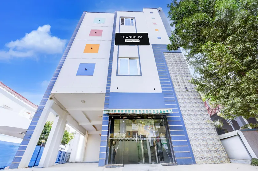 Super Townhouse Chennai Near Airport - Image 1