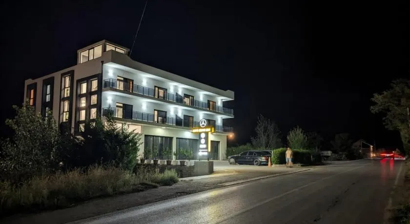 Eden House - Image 1