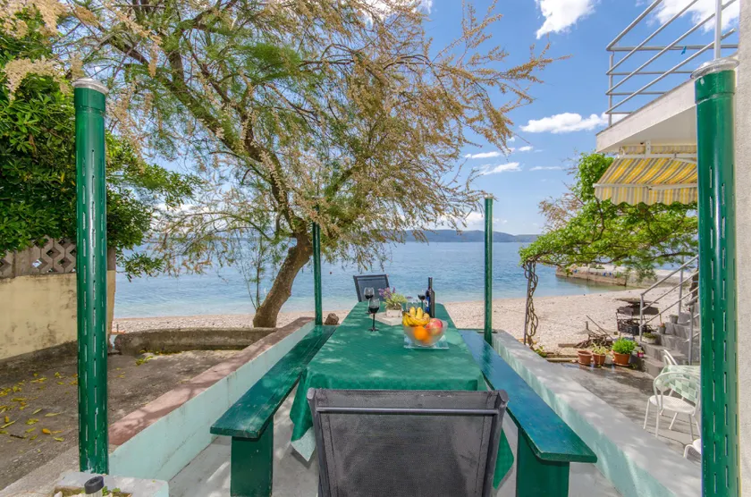 House Beach house Toma - Image 1