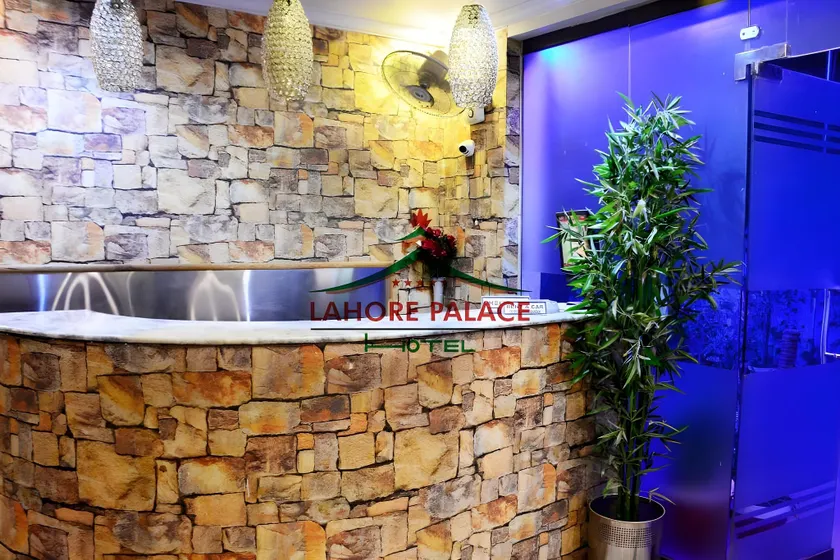 Rose Palace Hotel, Liberty - Image 1