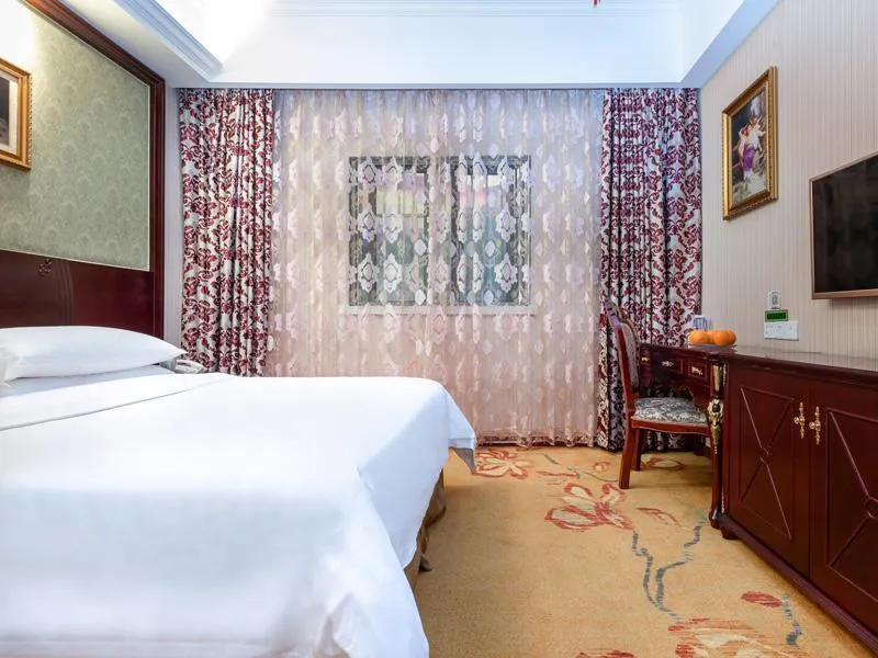Vienna Hotel Shanghai Songjiang Wanda - Image 1