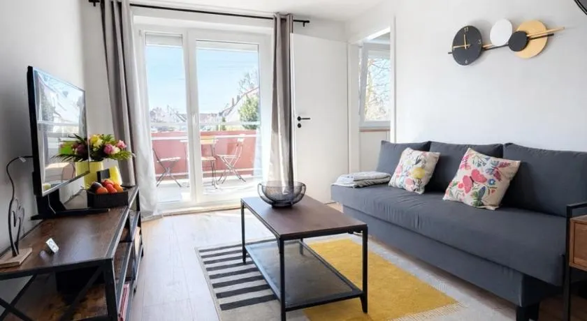 Modernes Apartment mit Balkon & Wohlfühl-Ambiente - Image 1