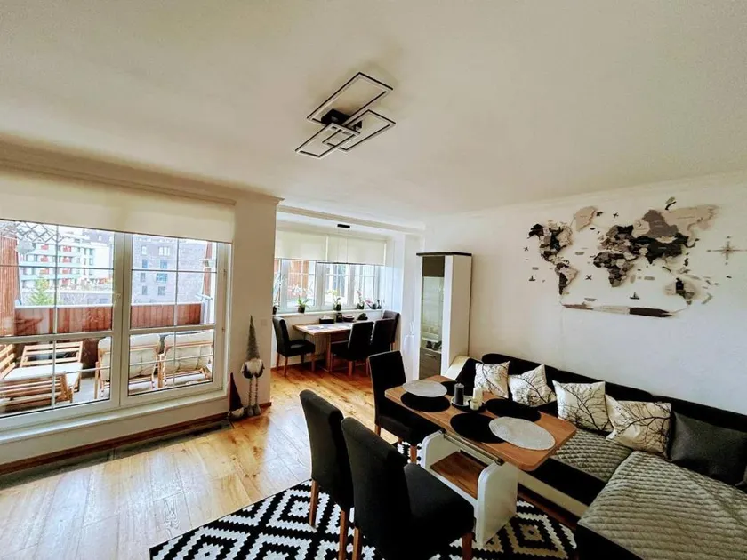 Light & Wood Design - 89 m2 Apartment in Prague - Image 1