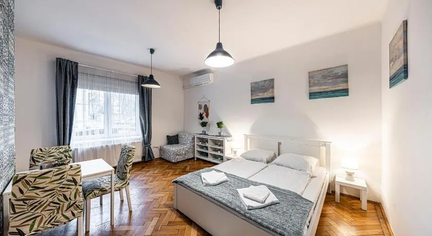 Colors Apartments - Image 1