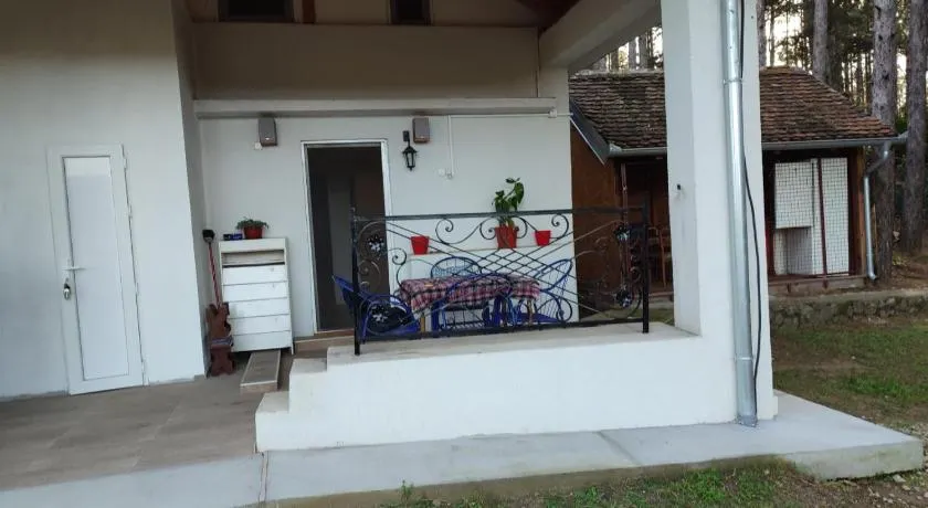 Kuća za odmor "Crni bor" - Image 1