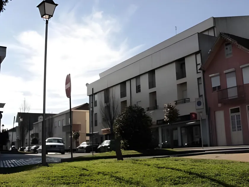 Residencial Dom Manuel - Image 1