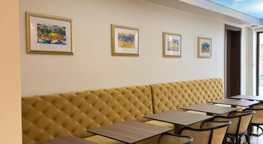 Navis Suites & Spa - Image 1