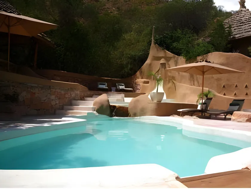 Olarro Lodge - Image 1