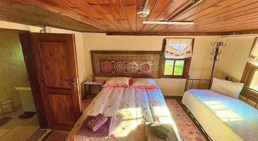 Geyikli Konak - Image 1