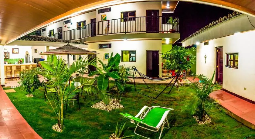 Casa Lula León Hostal - Image 1