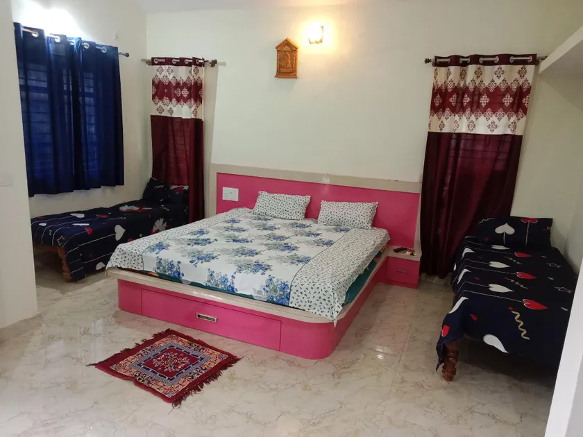 HALASE HOMESTAY - Image 1