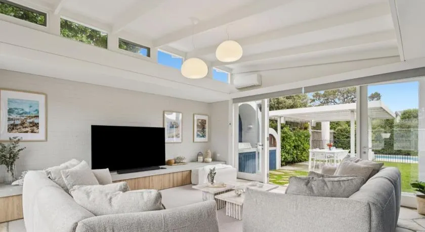 La Plage Portsea - Image 1