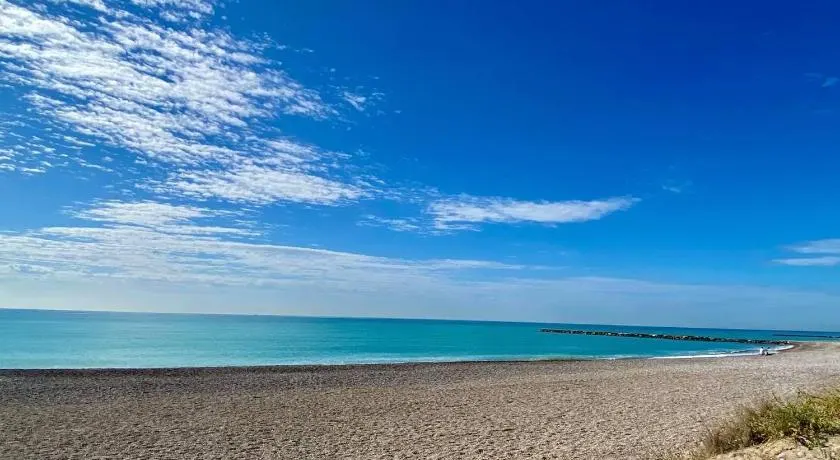 3 bedroom apartment with a terrace 50 steps from the Nules beach - Image 1