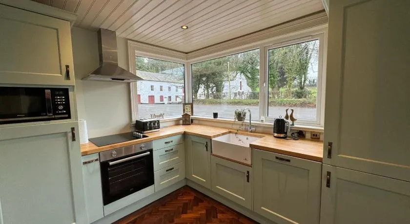 O'Hares Farmhouse - Image 1