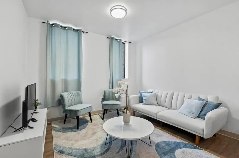 Town St Medical Lofts - Image 1
