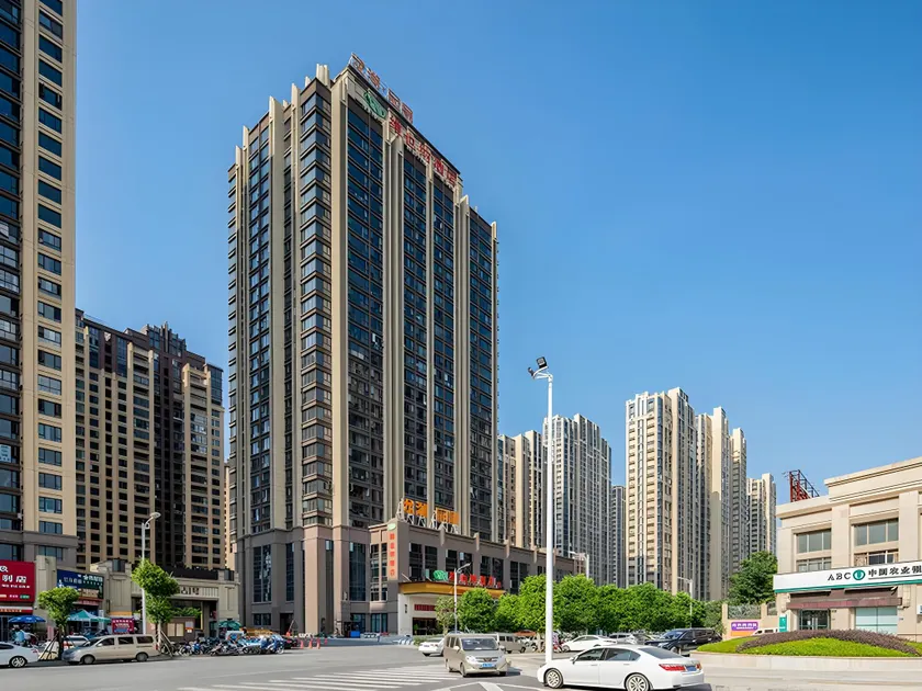 Vienna Hotel Fuzhou Changle Shouzhan Hangcheng Metro Station - Image 1