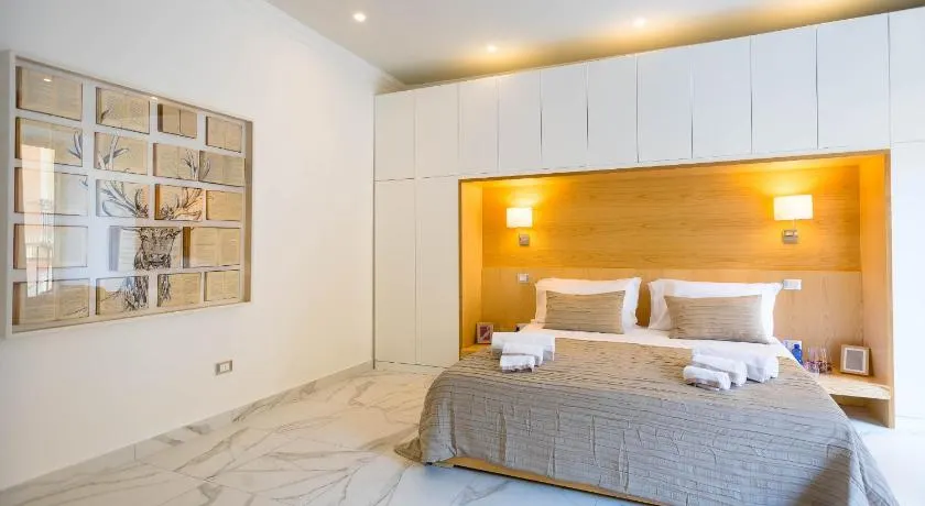 Luxury Suite Corso Umberto - Image 1