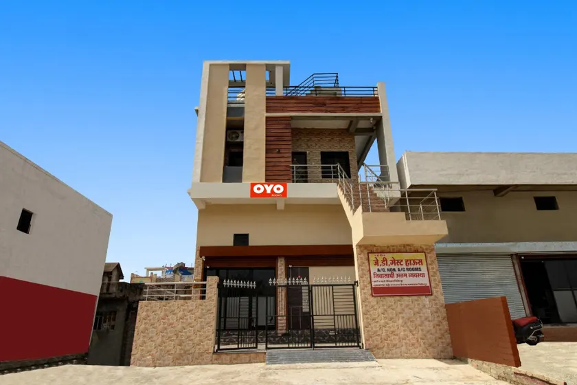 Hotel O J D Guest House - Image 1