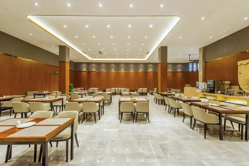 o.live Social Hotel (Guilin North Railway Station Wanda) - Image 1