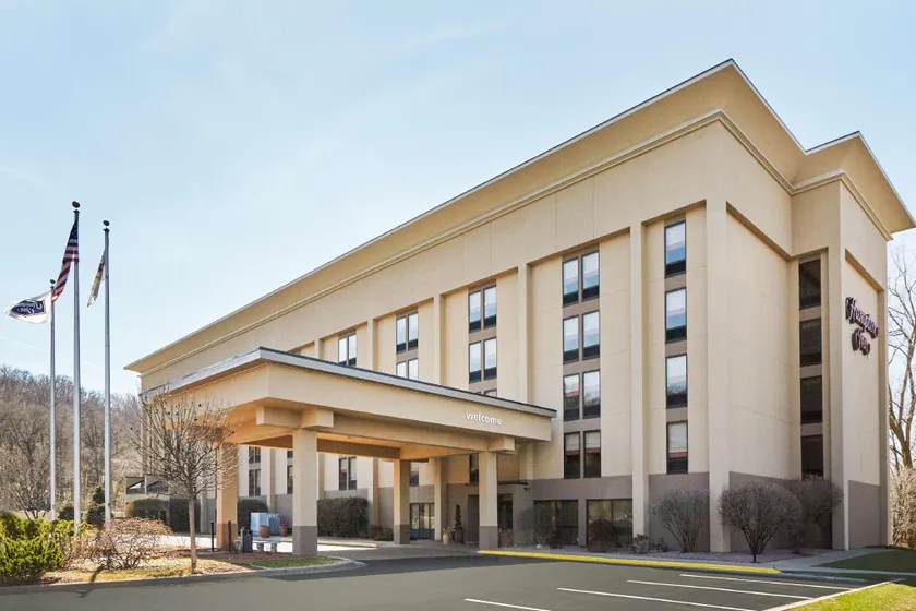 Hampton Inn Peoria-East at the Riverboat Casino - Image 1