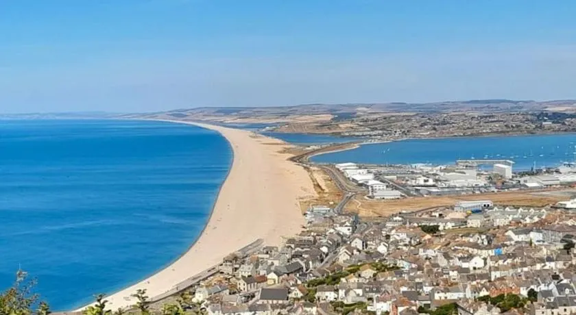 Sea View Cottage in Dorset, Portland - Image 1
