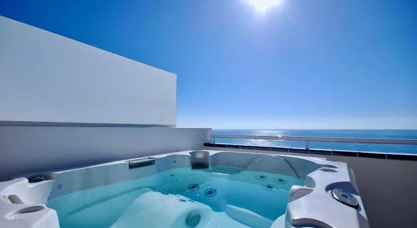 Sea Lovers Jacuzzi Fuerteventura - Image 1