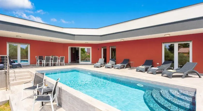 Villa LM - Image 1