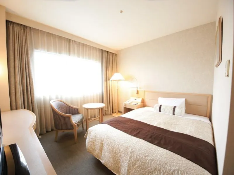 Numazu River Side Hotel - Image 1