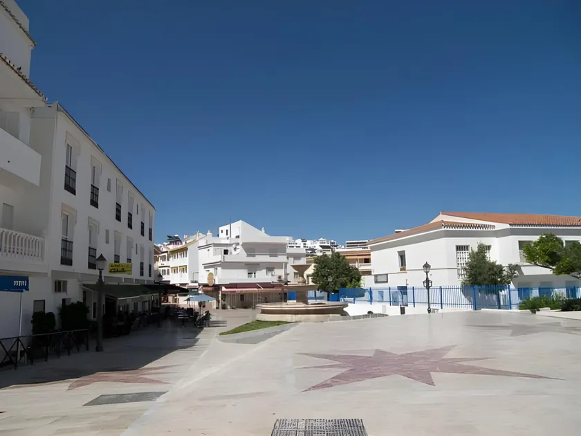 Apartamentos Capricho del Mar - Image 1