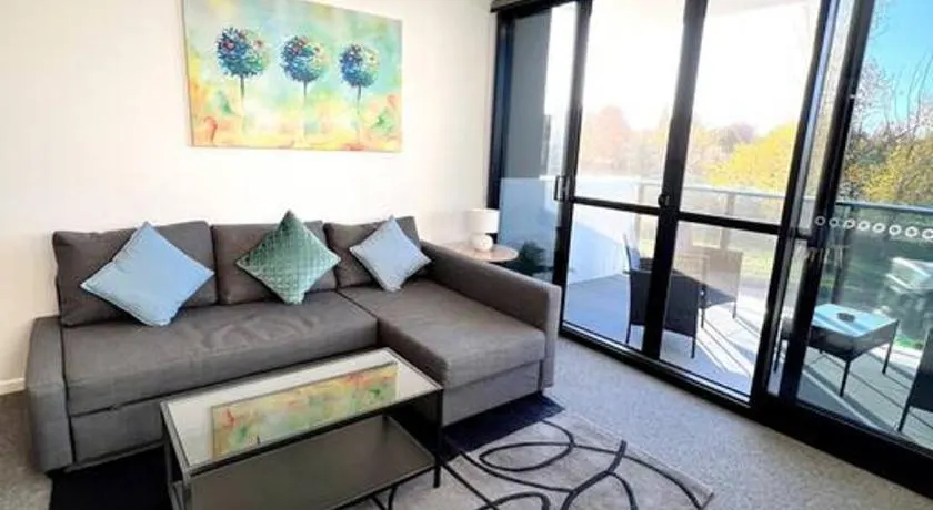 Fab in Phillip - 2bd 2bth Apt - Close to CBR Hospital - Image 1